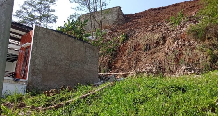 longsor leuwigajah cimahi