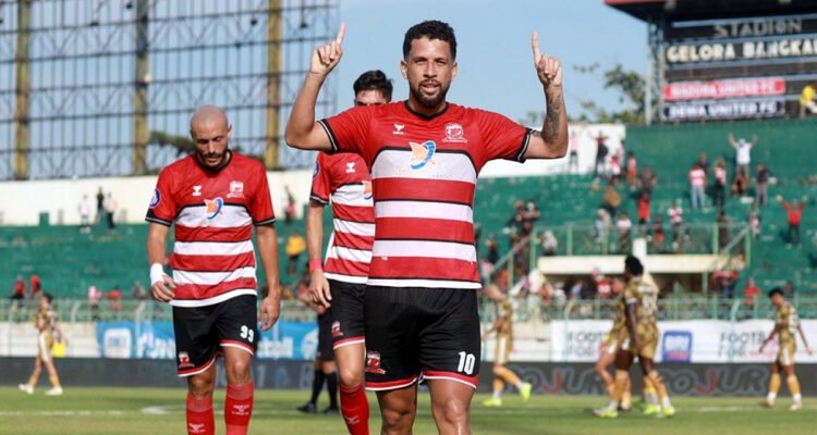 pemain asing madura united