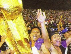 Mengenang Awayday Ribuan Suporter Persik Kediri Menjemput Juara di Solo