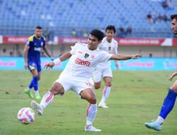 Kuartet Persik Kediri Akhirnya Bertahan di Bandung