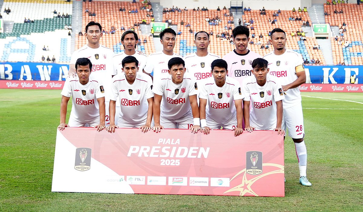 striker persik kediri