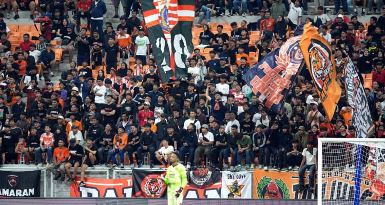 sanksi persija sepatu