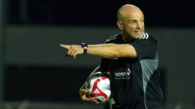 Mundur dari PSM, Bernardo Tavares Menuju Semen Padang?