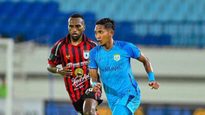 Persipura Menang Comeback di Markas Persela Usai Insiden Mati Lampu