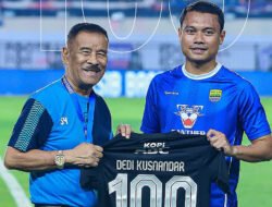Umuh Muchtar Kumpulkan Sejumlah Eks Pemain Persib, Ada Apa?